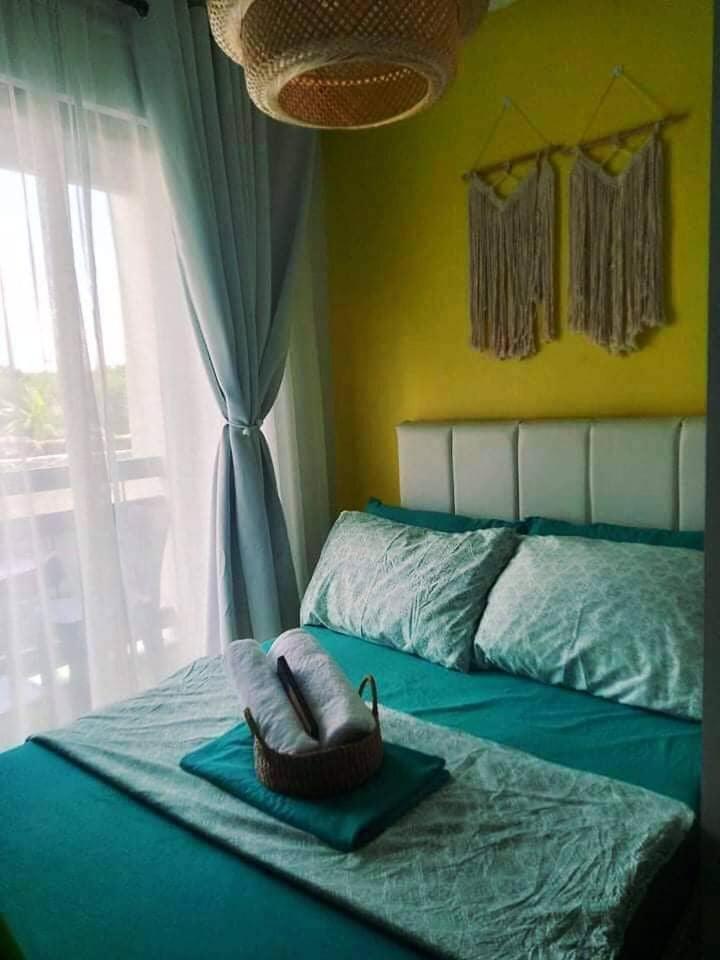 Summer10Th Pinesuites Scandi Minimalist Deluxe Tagaytay City Exterior photo